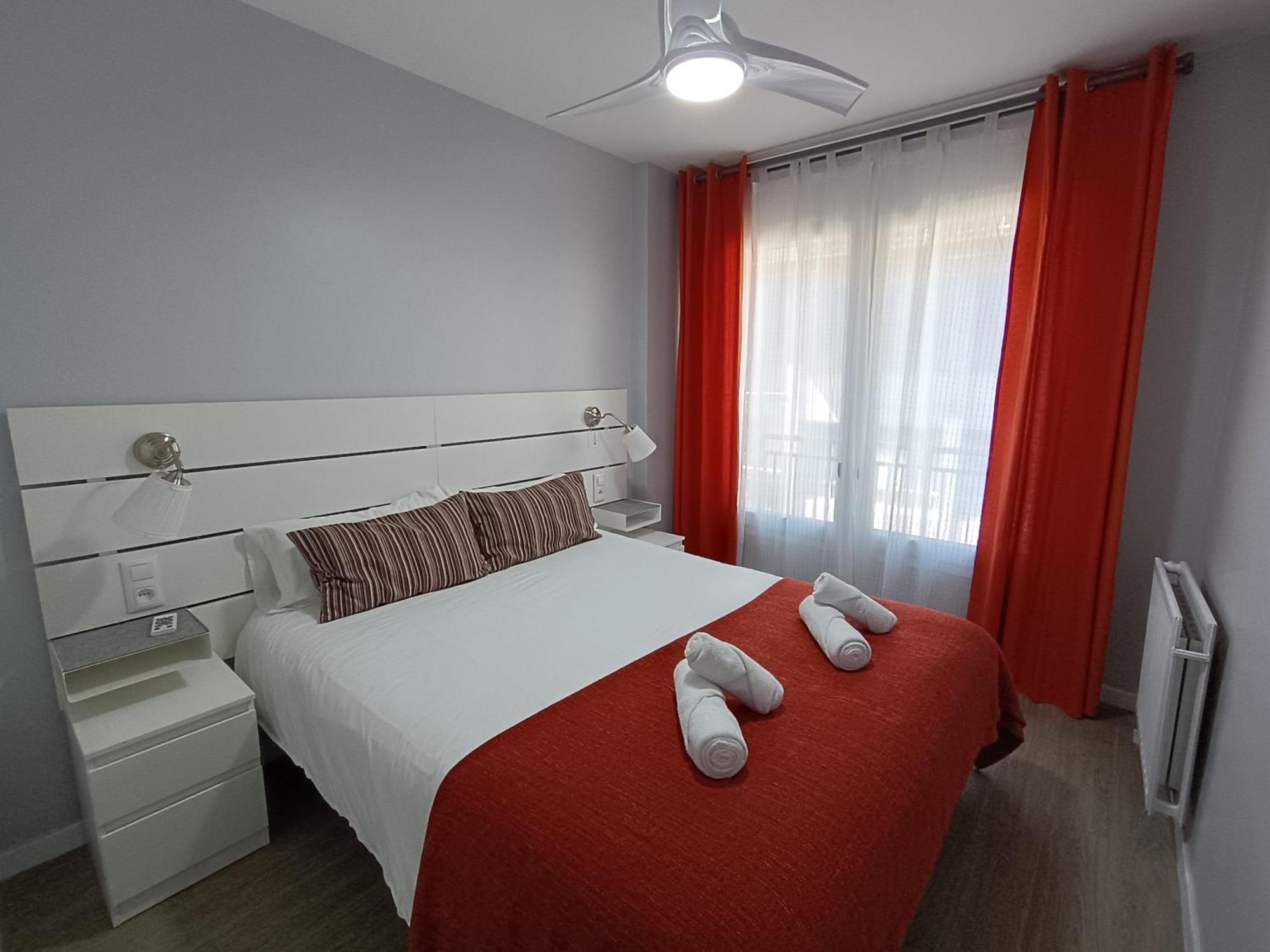 Suitedreams - Av. Fener Andorra la Vella Exteriör bild